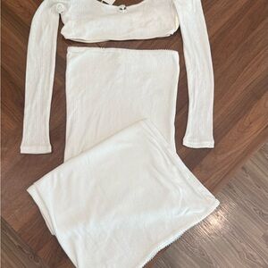 Elegant White Long Sleeve Dress